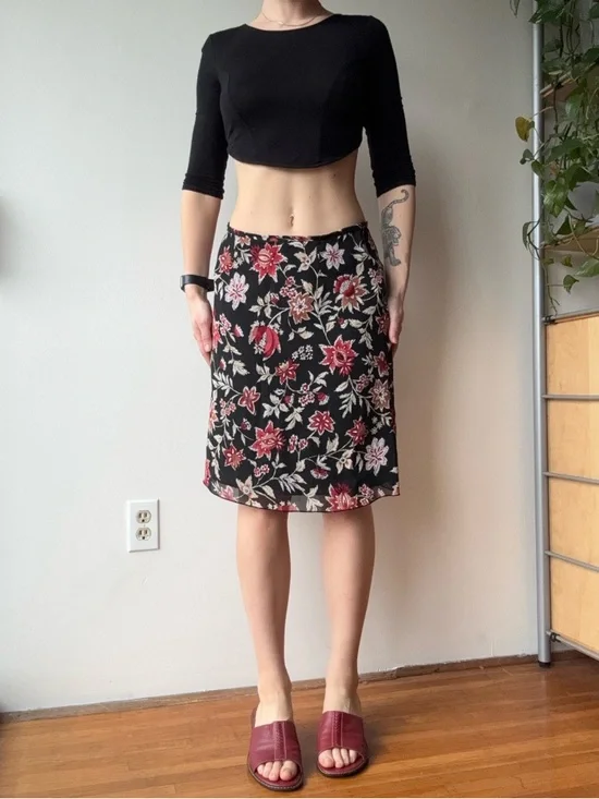 Nygard Black Floral vintage midi skirt - Picture 1 of 5